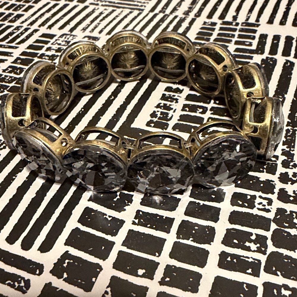 Express Stone Elastic Bracelet